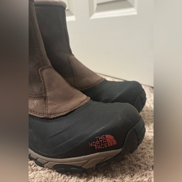 The North Face Men’s Chilkat Ill Pull-On Boot in Brown/Black, 11.5 - Picture 9 of 16